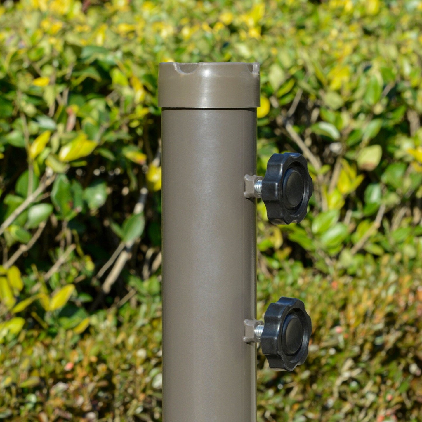 Outsunny 9' 2-Tier Cantilever Umbrella with Crank Handle, Cross Base and 8 Ribs, Garden Patio Offset Umbrella