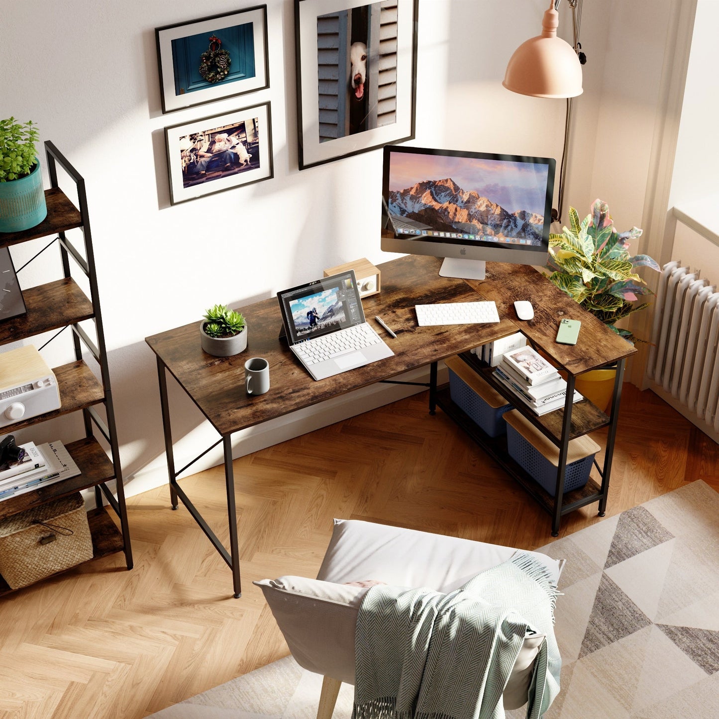 Bureau en forme de L avec étagères de rangement, bureau d'ordinateur d'angle.
