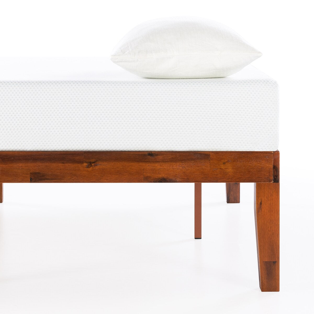 Cadre de lit plateforme en bois massif classique de 16 pouces, disponible en plusieurs finitions.