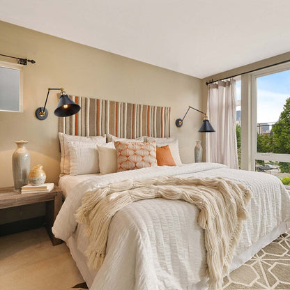 Malryn Lot de 2 appliques murales modernes à bras oscillant réglable, à brancher ou à câbler directement