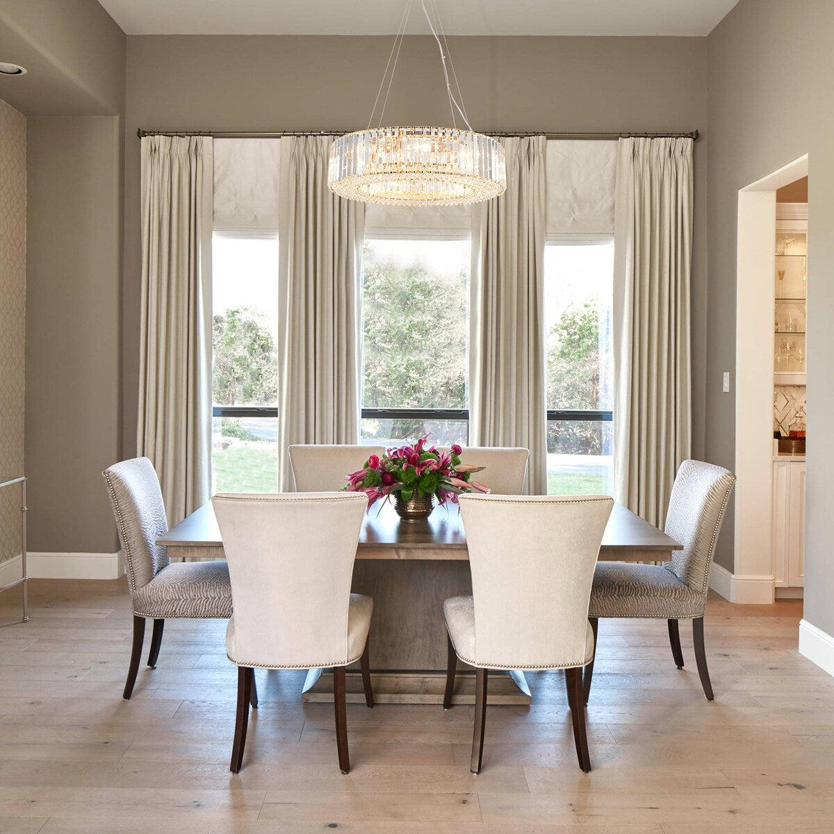 Luminaire suspendu style ferme de 62,5 cm (24,8 po) à 8 lumières, lustre en cristal, lustre tambour pour salle à manger, salon, chambre à coucher, cuisine