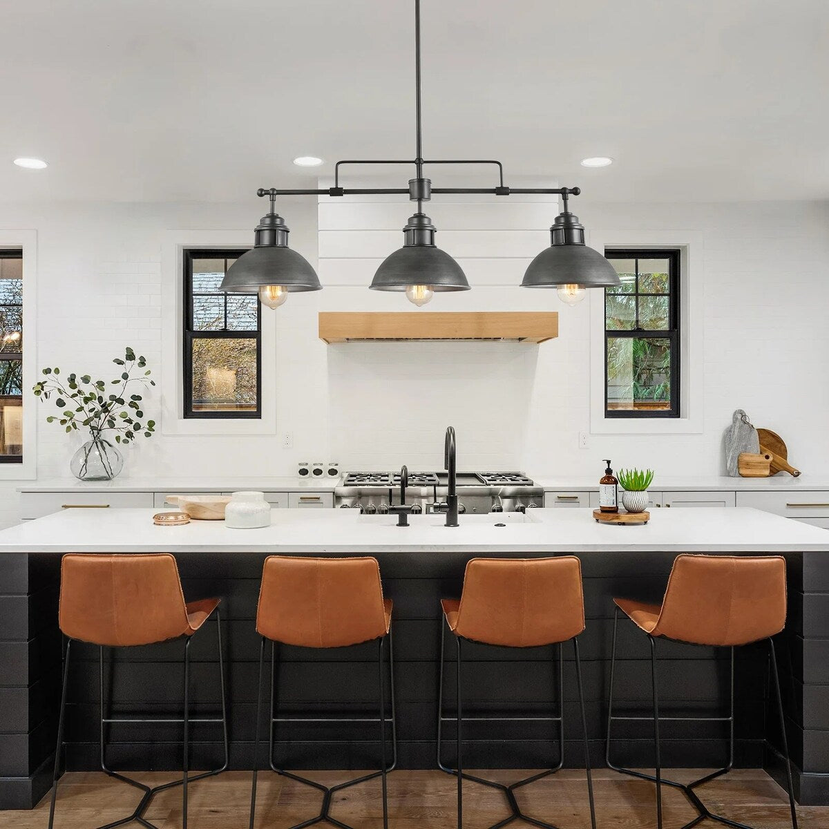 Suspension à 3 lumières style industriel et champêtre, forme de dôme, en métal, pour îlot de cuisine, finition bronze huilé.