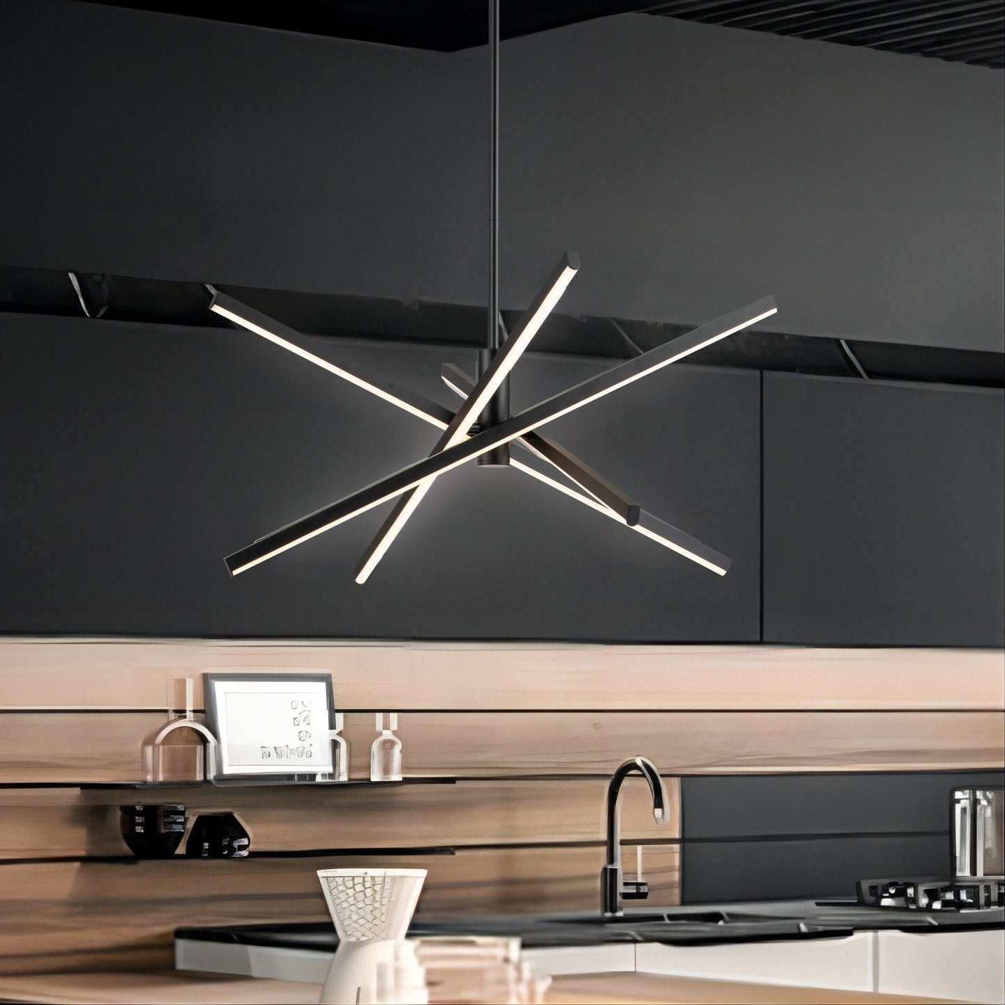 Luminaire suspendu linéaire en forme de sputnik, en aluminium noir/doré, à LED, style moderne, pour salon/salle à manger/cuisine.