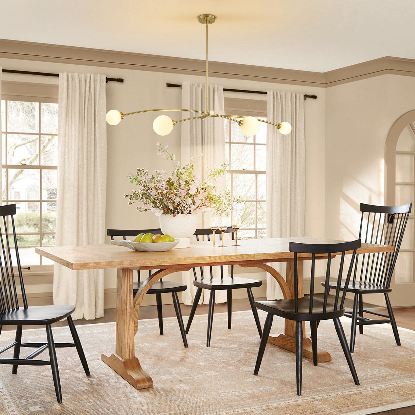 Suspension moderne linéaire simple à 4 lumières, style Sputnik, couleur or, pour îlot de cuisine/salle à manger - 130,5 cm L x 28 cm P x 15 cm H