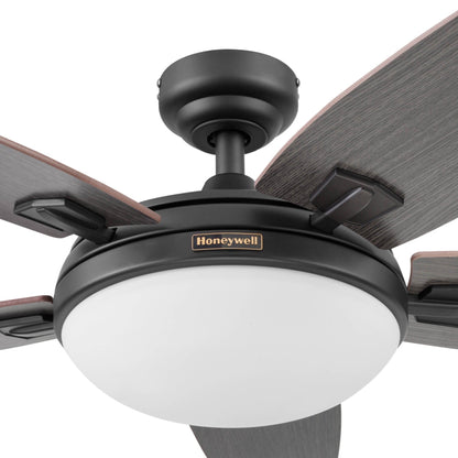 Ventilateur de plafond Honeywell Carmel 48 pouces avec éclairage intégré et télécommande