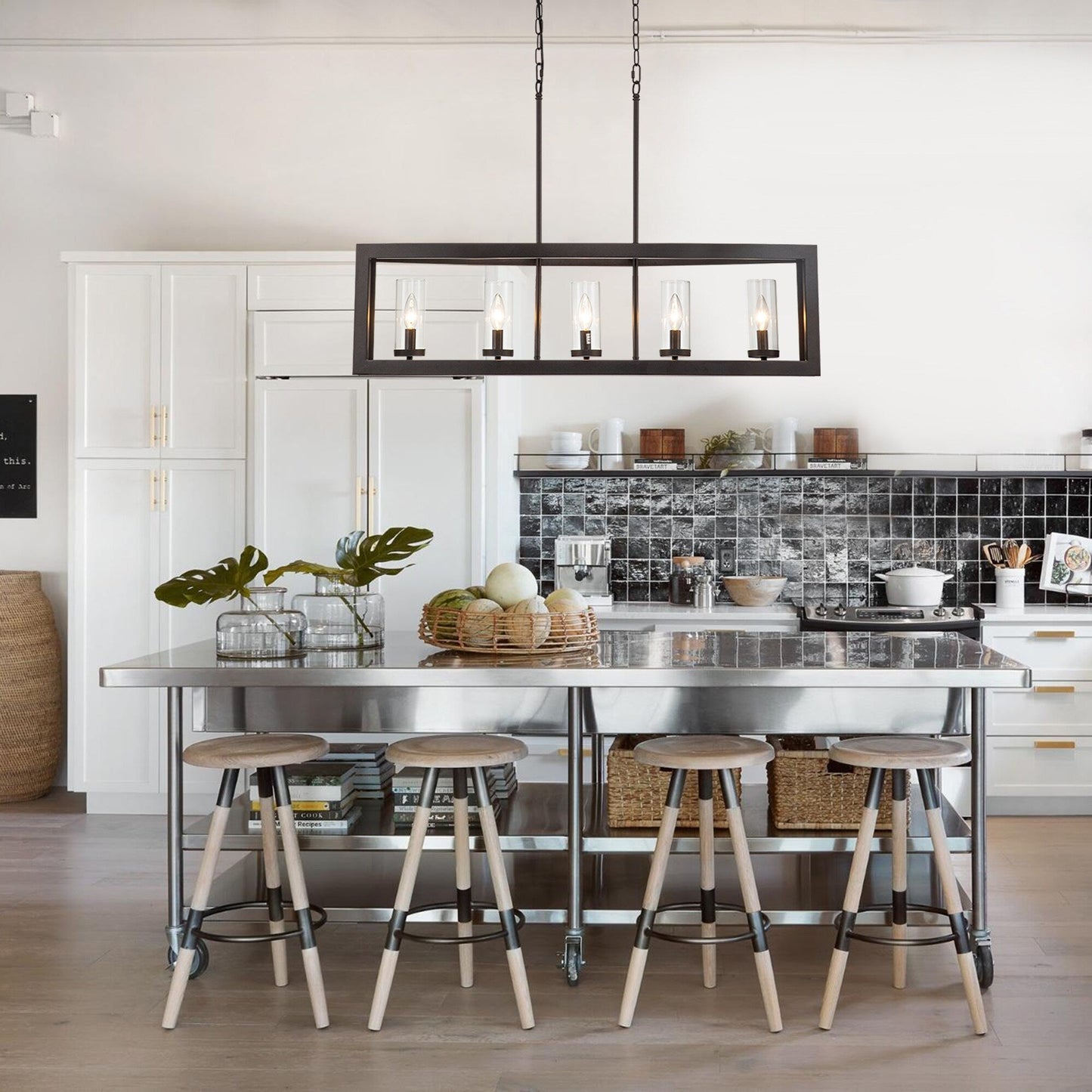 Suspension industrielle linéaire moderne à 5 lumières pour salle à manger, lustre cylindrique en verre transparent style farmhouse, éclairage pour îlot de cuisine