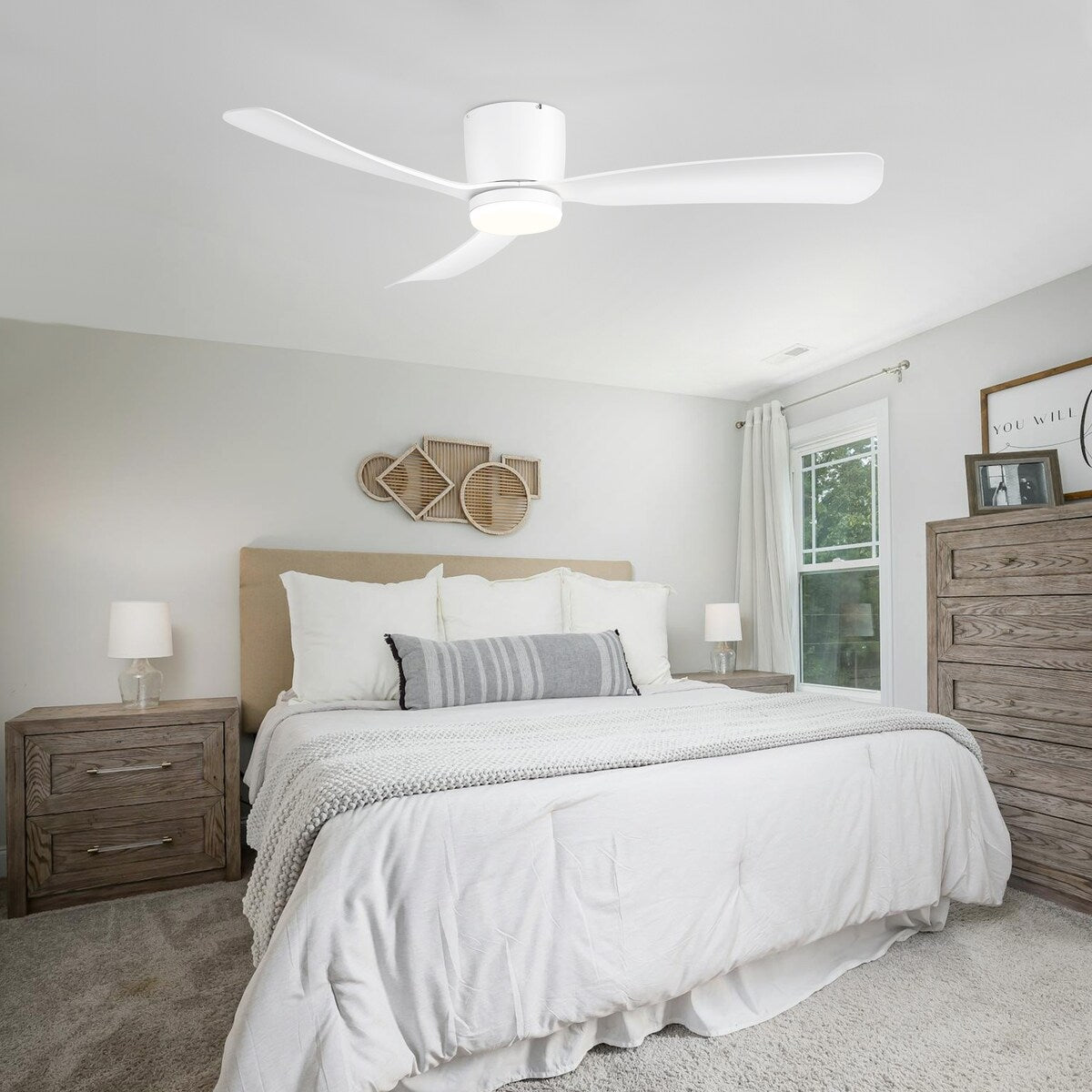 Ventilateur de plafond LED à encastrer de 52 pouces noir/blanc avec éclairage et télécommande (3 pales)