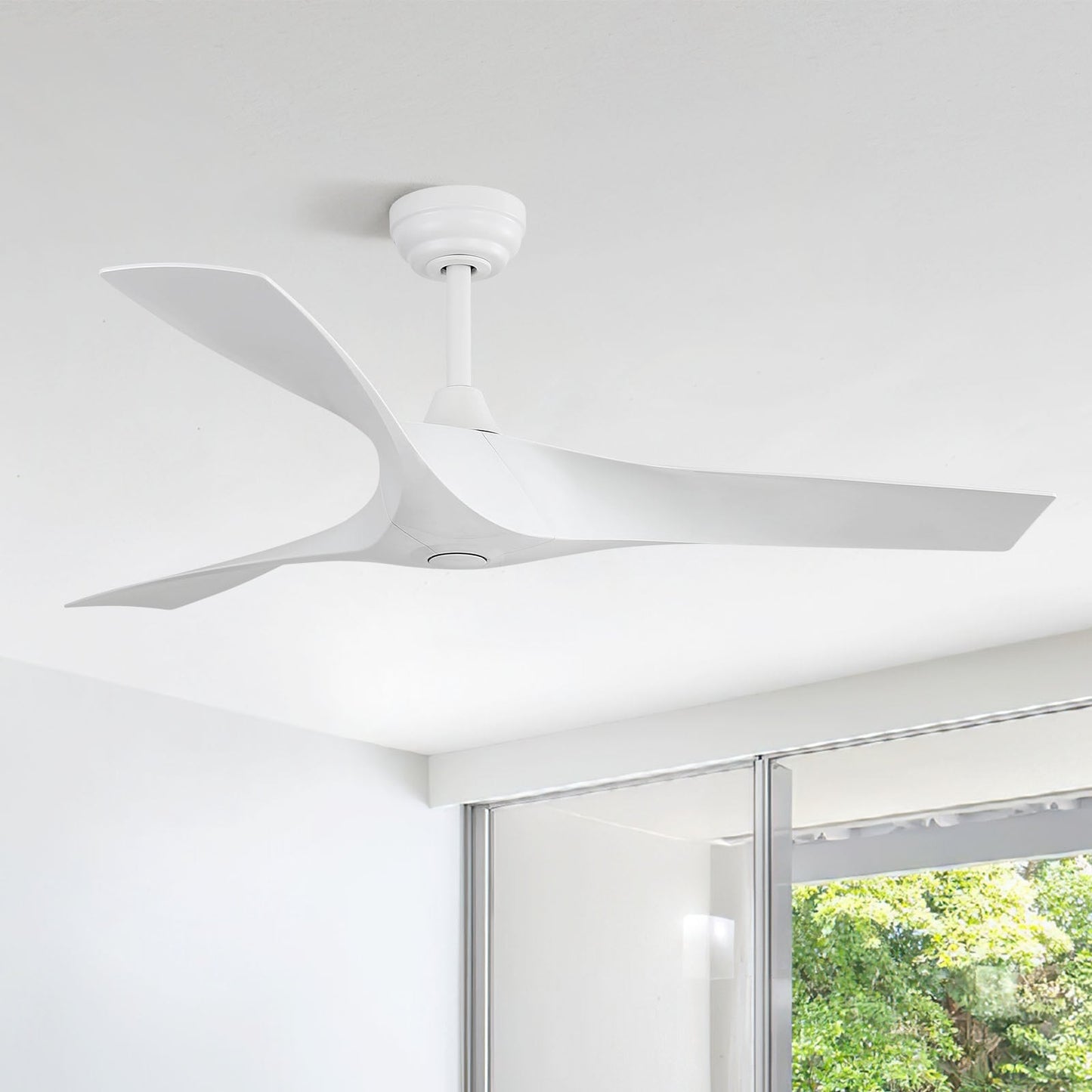 Ventilateur de plafond moderne de 52 pouces en bois massif/ABS avec télécommande (sans éclairage), 6 vitesses de ventilation, flux d'air réversible.