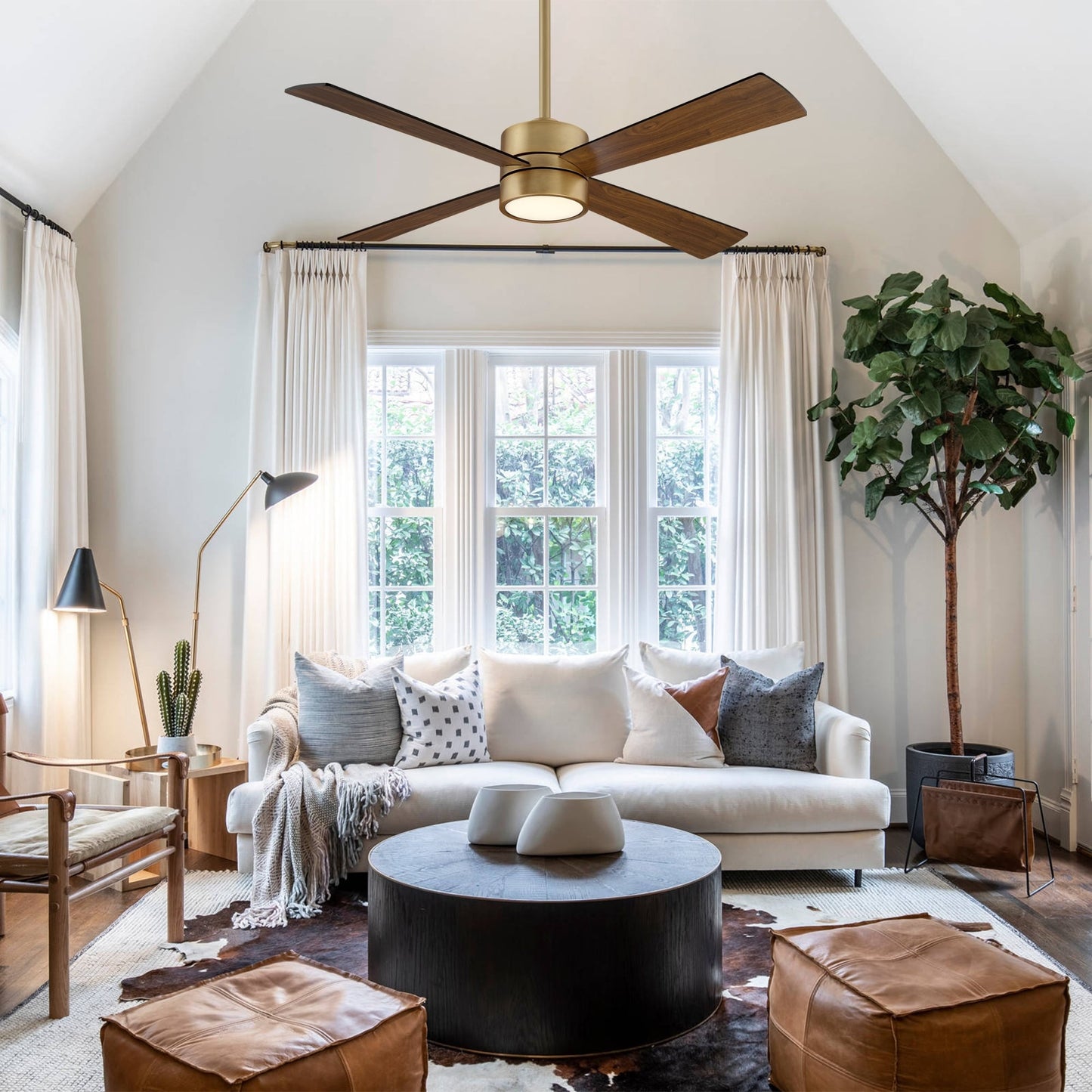 Ventilateur de plafond intérieur à 4 pales en bois laiton antique avec éclairage et télécommande (52 pouces)