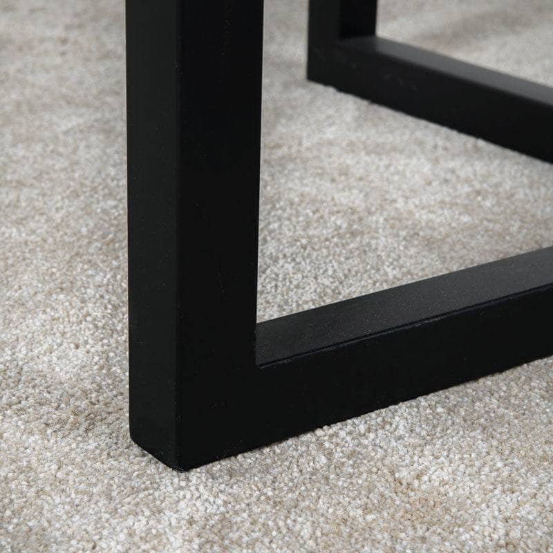 Lincoln Round Dining Table & 4 Taupe Montreal Dining Chairs