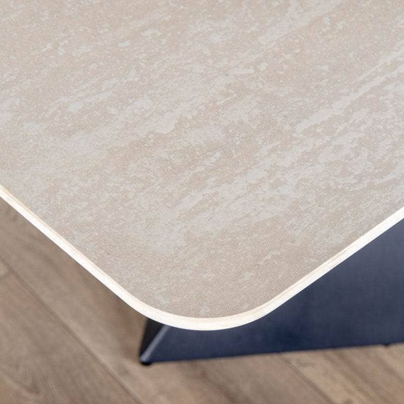 Icaro Dining Table