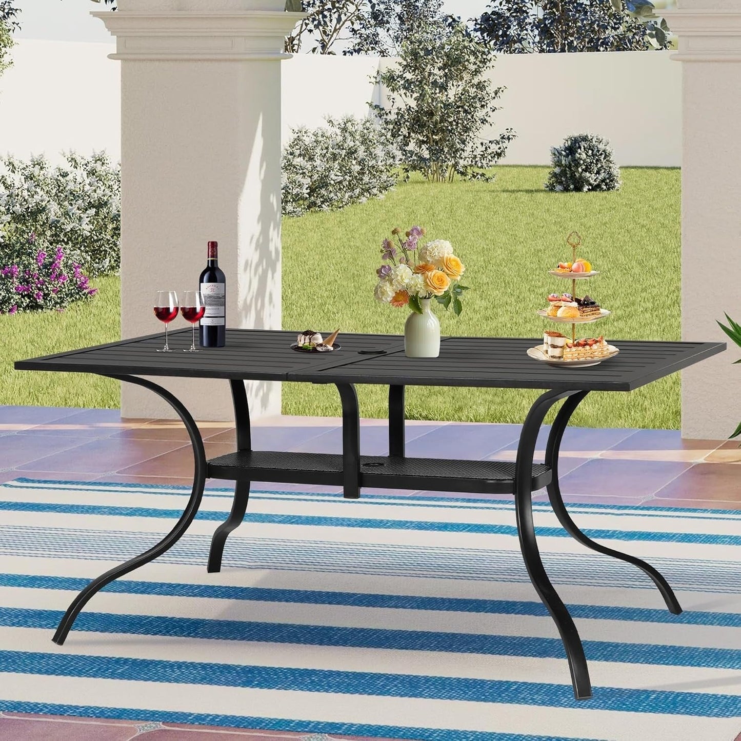 Table rectangulaire de salle à manger en métal à lattes pour extérieur, avec trou pour parasol, 60 x 37 pouces, pour 6 personnes
