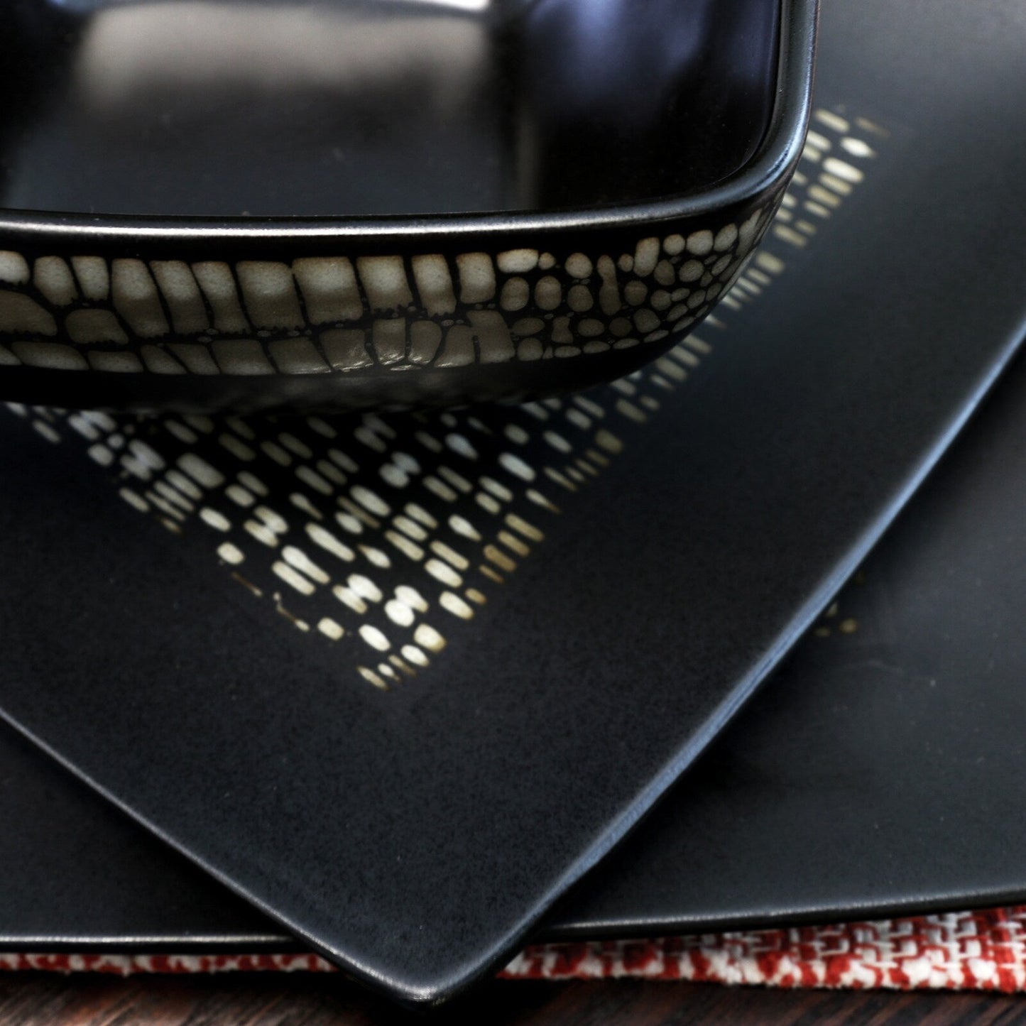 Service de table en grès noir abstrait, carré, double bol, 16 pièces