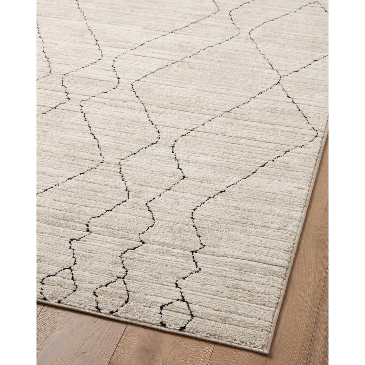 Alexander Home Harrison Modern Diamond Area Rug