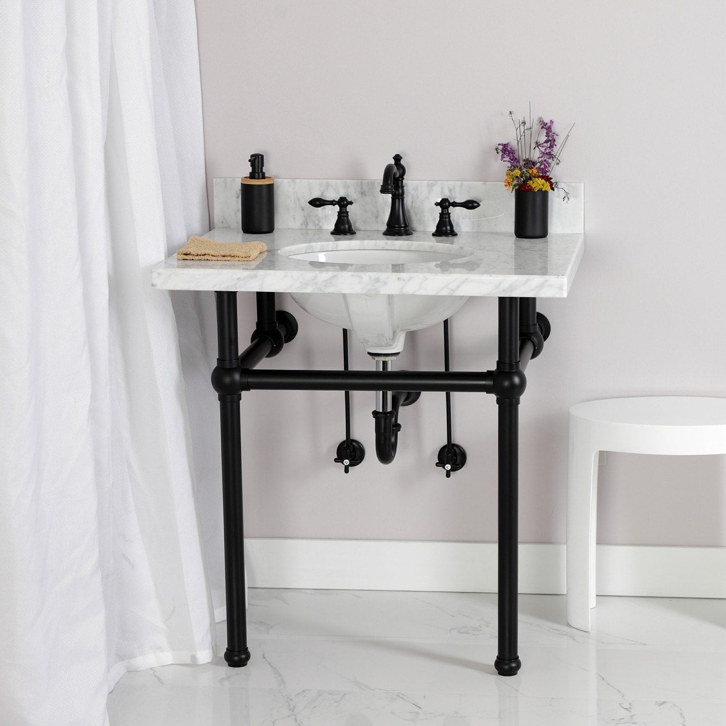 Robinet de salle de bain à large encrage, style américain classique