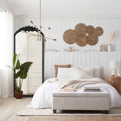 Grand miroir de sol en bois massif sculpté avec arche