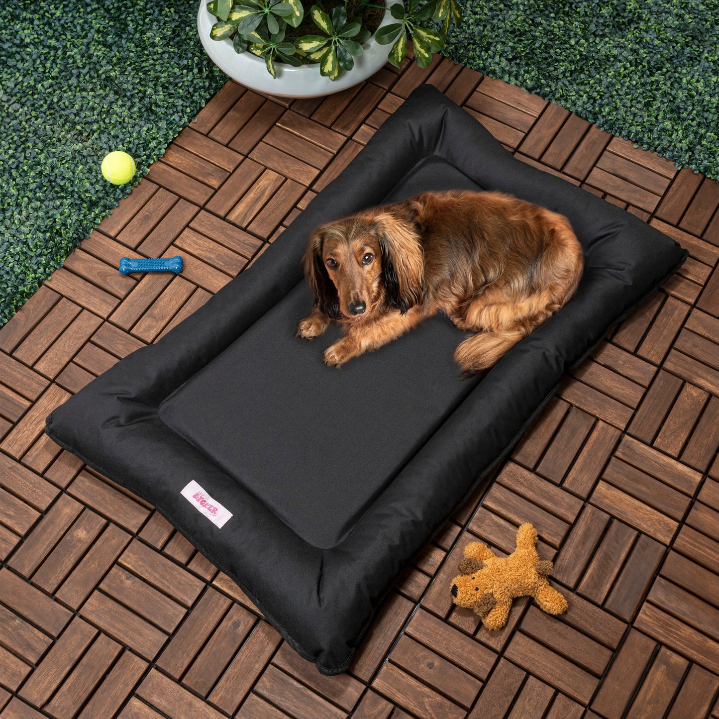 Archie Traditional Oxford Waterproof Indoor/Outdoor Hand-Washable Memory Foam Camping Pet Bed