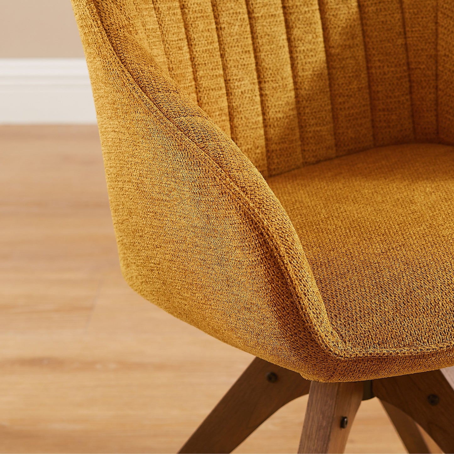 Fauteuil pivotant à accoudoirs pour bureau moderne Art Leon avec pieds en bois