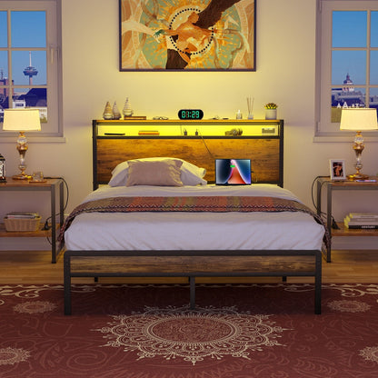 Cadre de lit à plateforme en bois de style farmhouse avec station de recharge et lumières LED