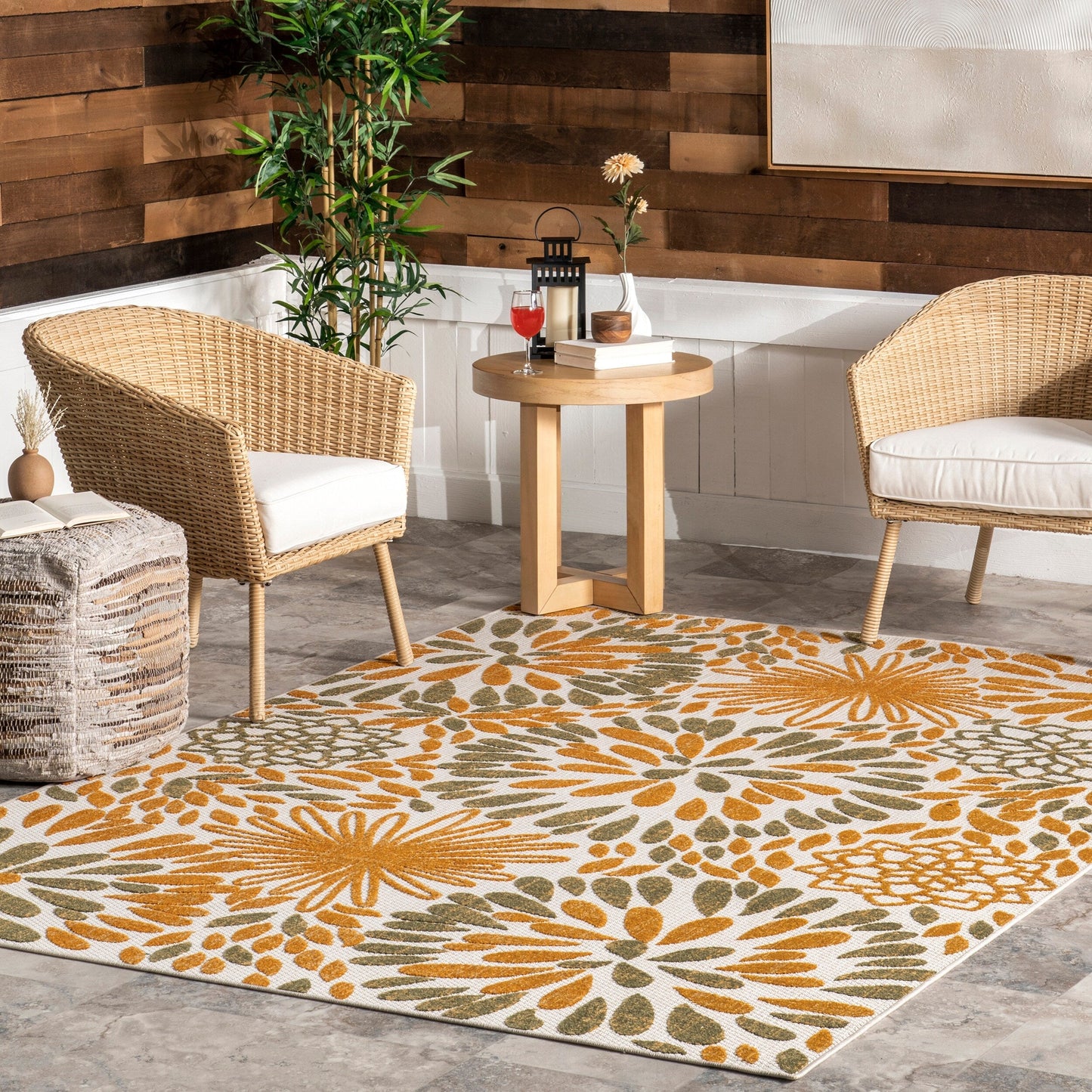 Nuloom Ronda Bold Floral Indoor/Outdoor Area Rug