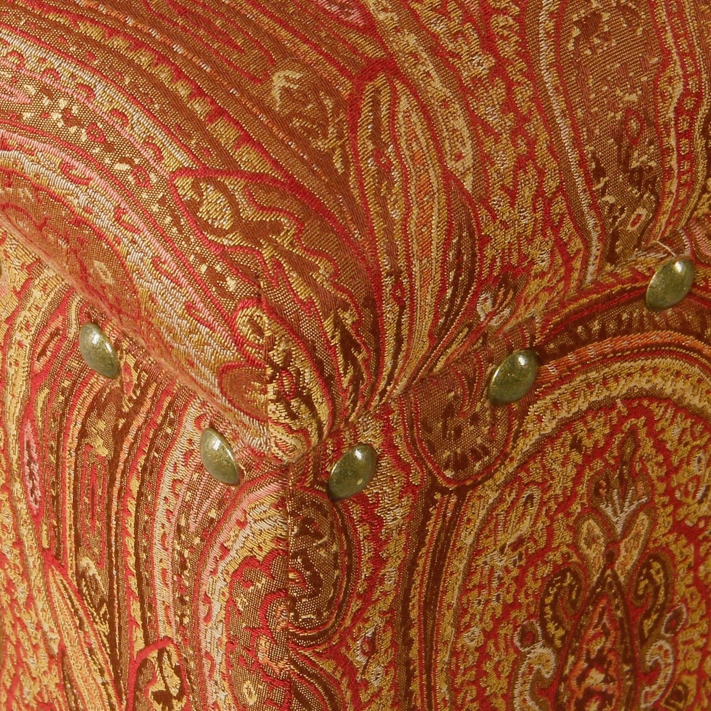 Banc de rangement capitonné Copper Grove Muscari avec garniture à clous décoratifs