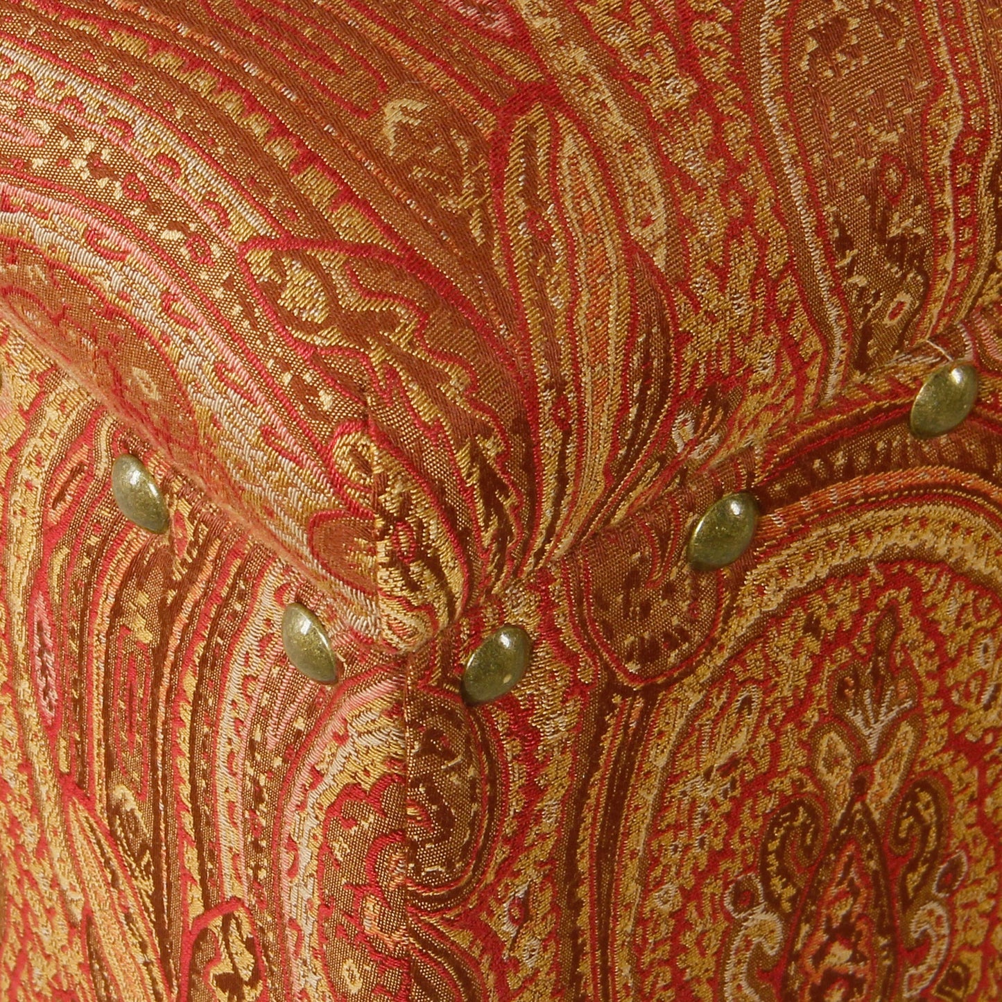 Banc de rangement capitonné Copper Grove Muscari avec garniture à clous décoratifs