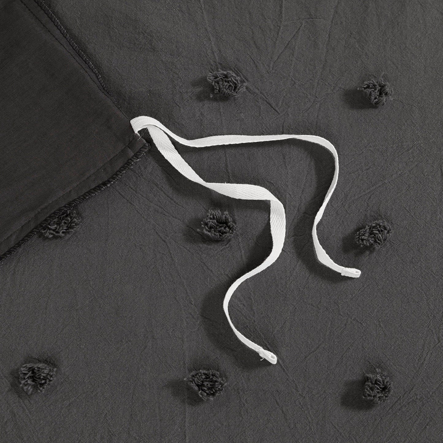 Intelligent Design Maize Cotton Jacquard Duvet Cover Set with Euro Shams and Throw Pillows