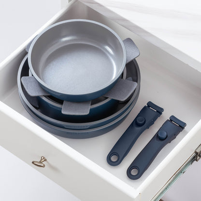 Service de cuisine Country Kitchen 16 pièces pour camping-car, céramique, avec poignées amovibles, compatible avec le four.