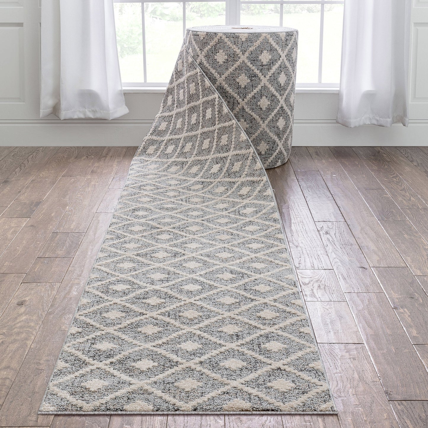 Tapis de couloir sur mesure Harlow Trellis, style moderne, pour escalier
