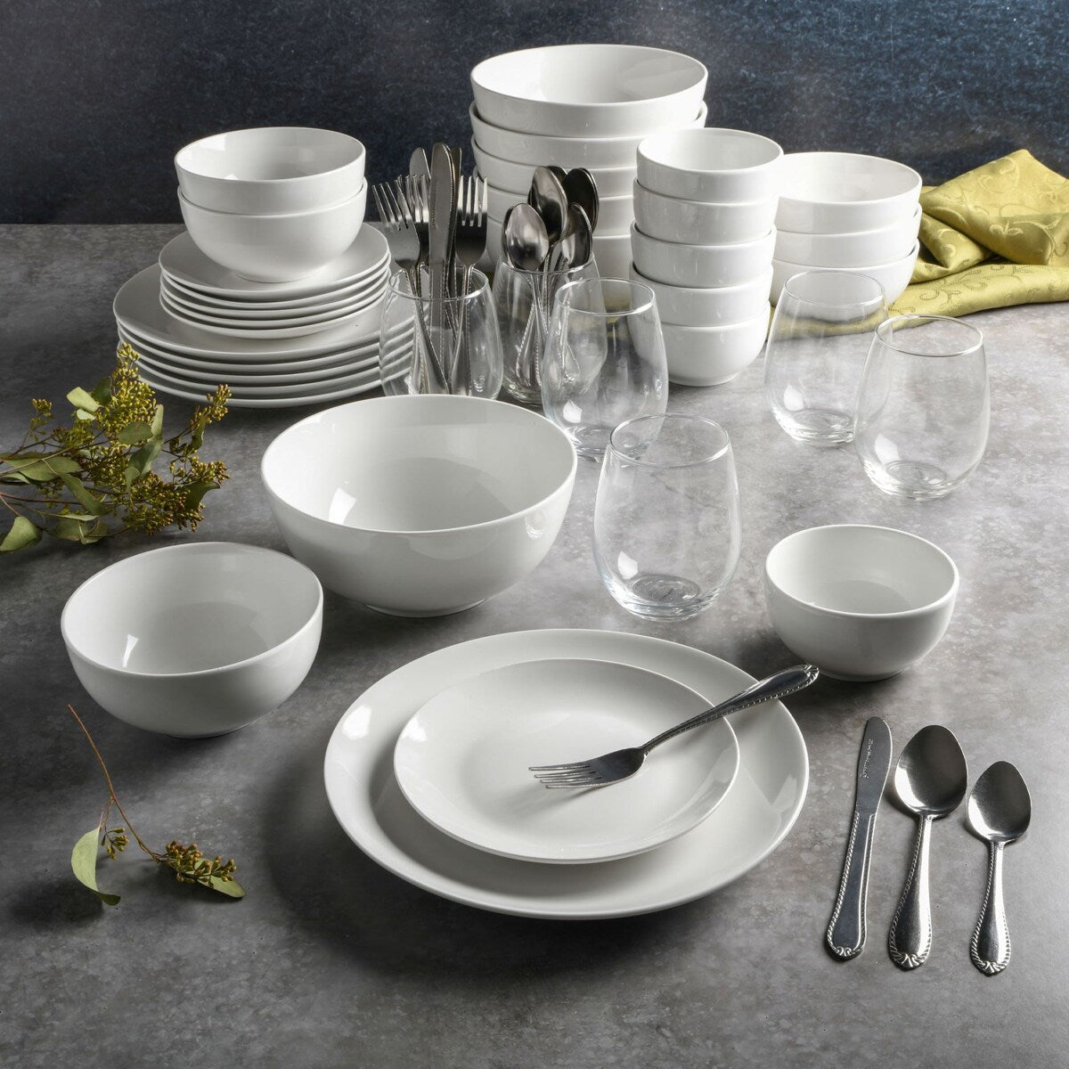 Service de table Gibson Home All U Need, 60 pièces : assiettes, bols, verrerie, fourchettes, cuillères et couteaux (service pour 6 personnes)