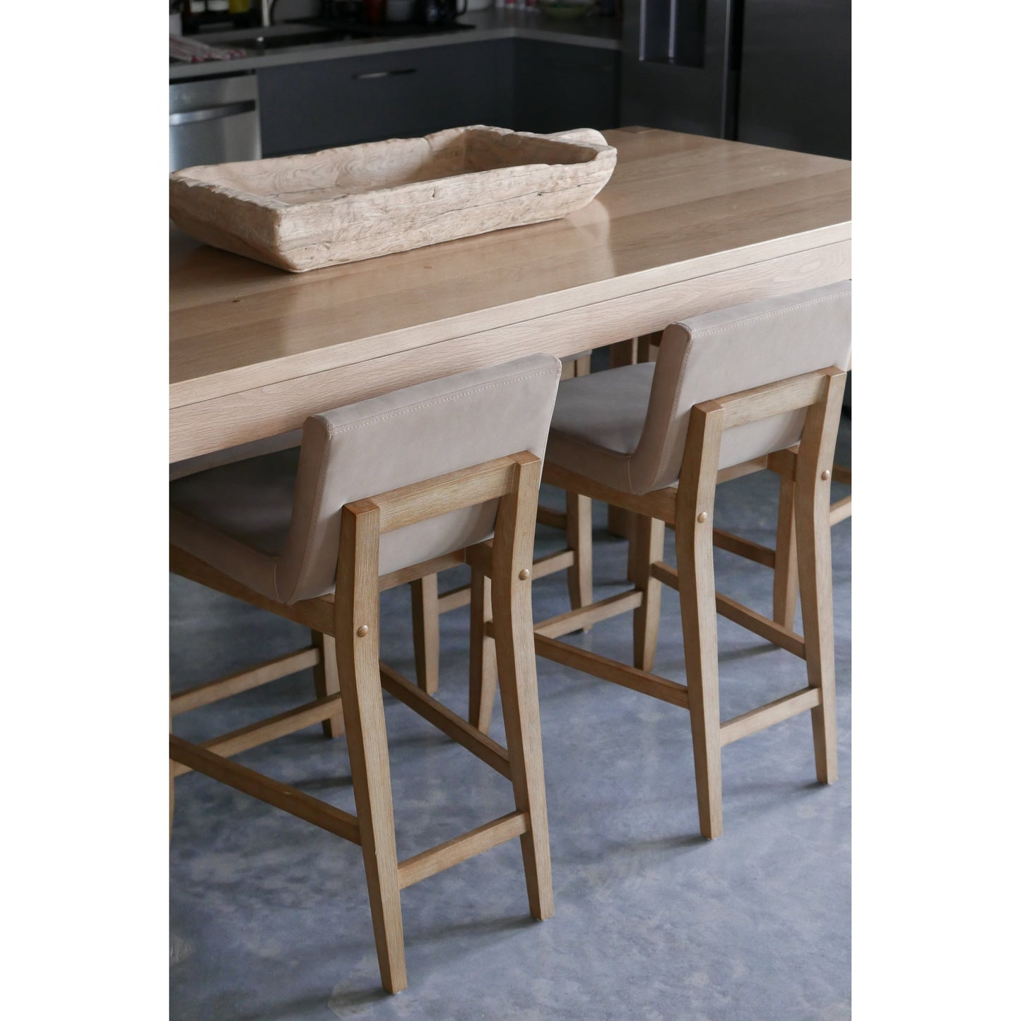 Tabouret de bar moderne Gracie, chaise rembourrée en bouclé et pieds en bois brossé