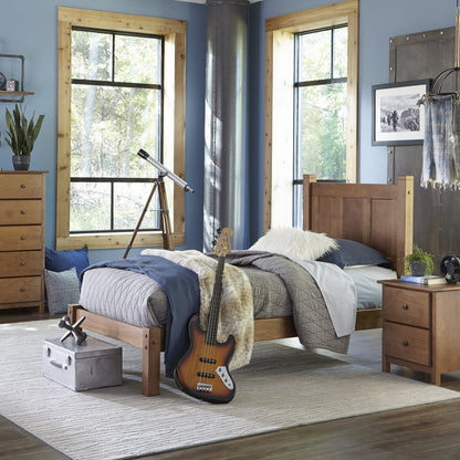 Lit-plateforme à panneaux en bois massif de style Shaker de Grain Wood Furniture