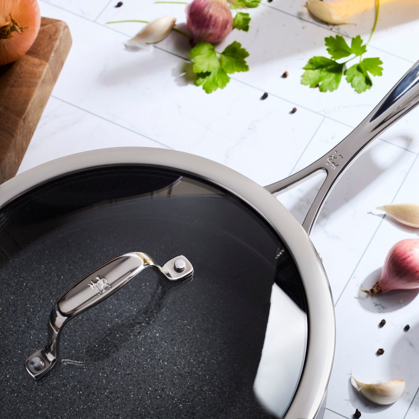 Ensemble de casseroles et poêles Henckels Capri en céramique, 11 pièces, en aluminium avec revêtement antiadhésif en céramique - Gris