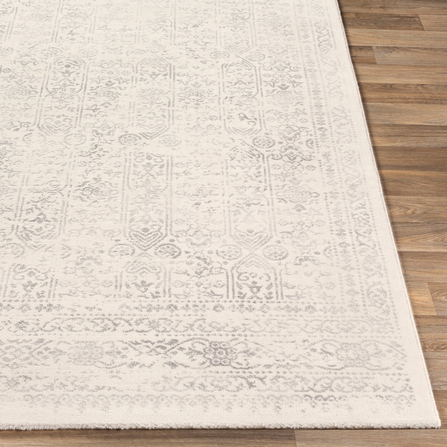 Livabliss Henson Vintage Traditional Area Rug