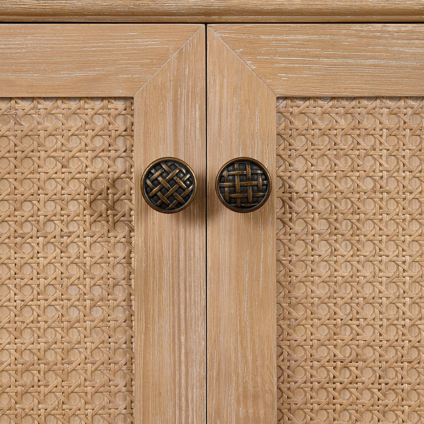 Meuble-lavabo Hervas avec plan de toilette en marbre naturel, sans miroir.