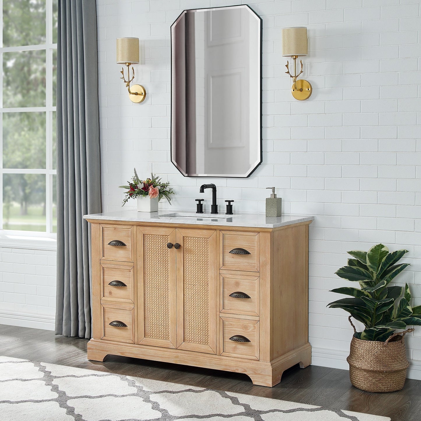 Meuble-lavabo Hervas avec plan de toilette en marbre naturel, sans miroir.