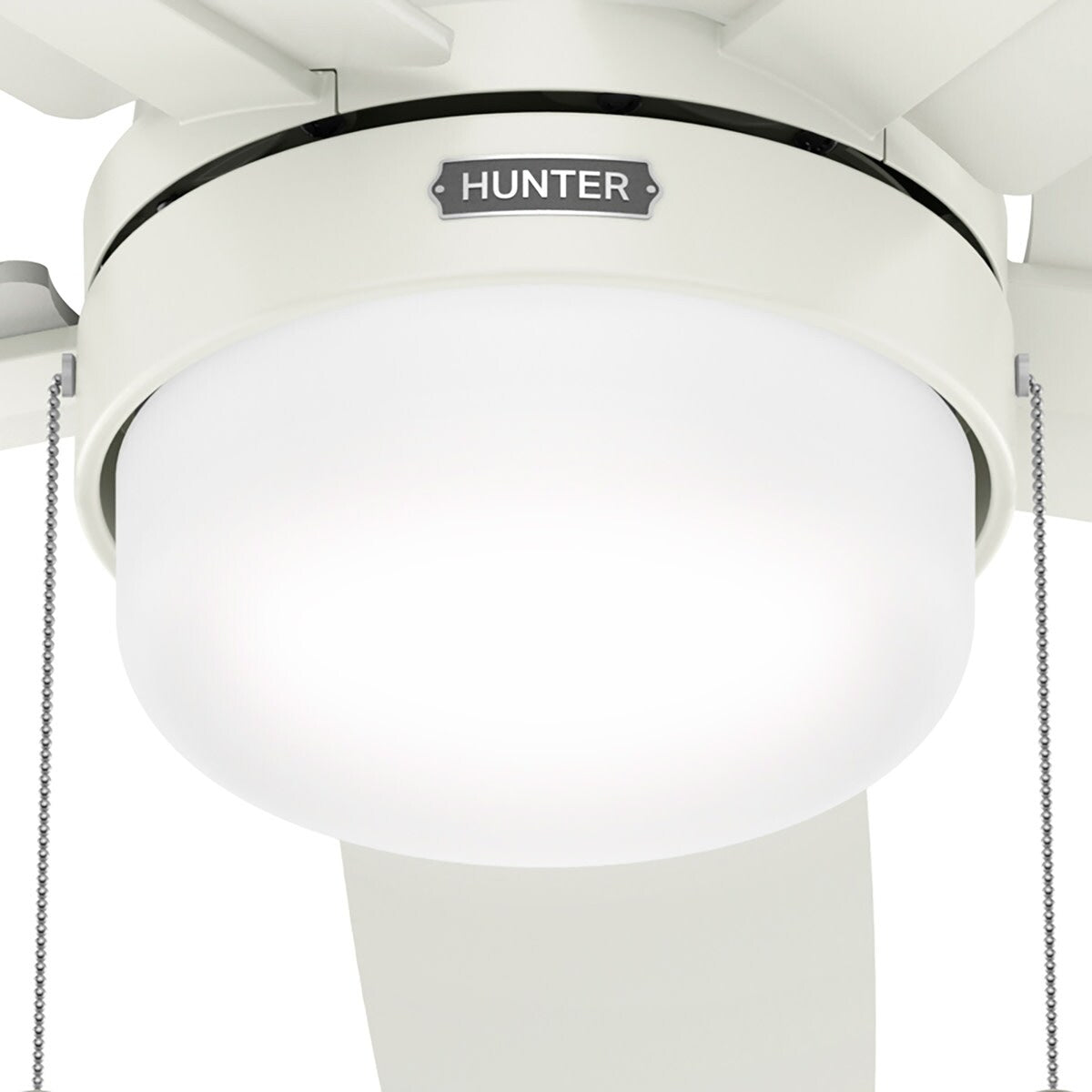 Ventilateur de plafond Hunter 52 Anisten à profil bas avec éclairage LED et cordon d'actionnement - Style moderne, contemporain, transitionnel