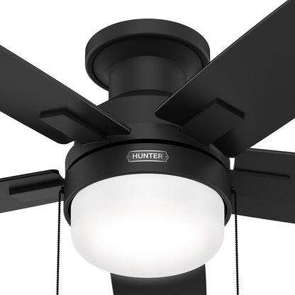 Ventilateur de plafond Hunter 52 Anisten à profil bas avec éclairage LED et cordon d'actionnement - Style moderne, contemporain, transitionnel