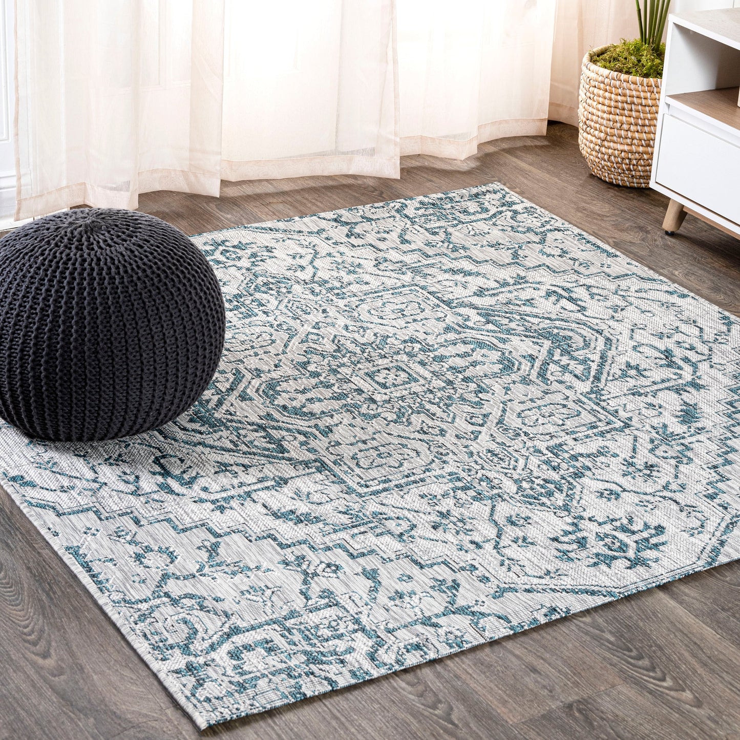 JONATHAN Y Charleston Medallion Indoor/Outdoor Area Rug