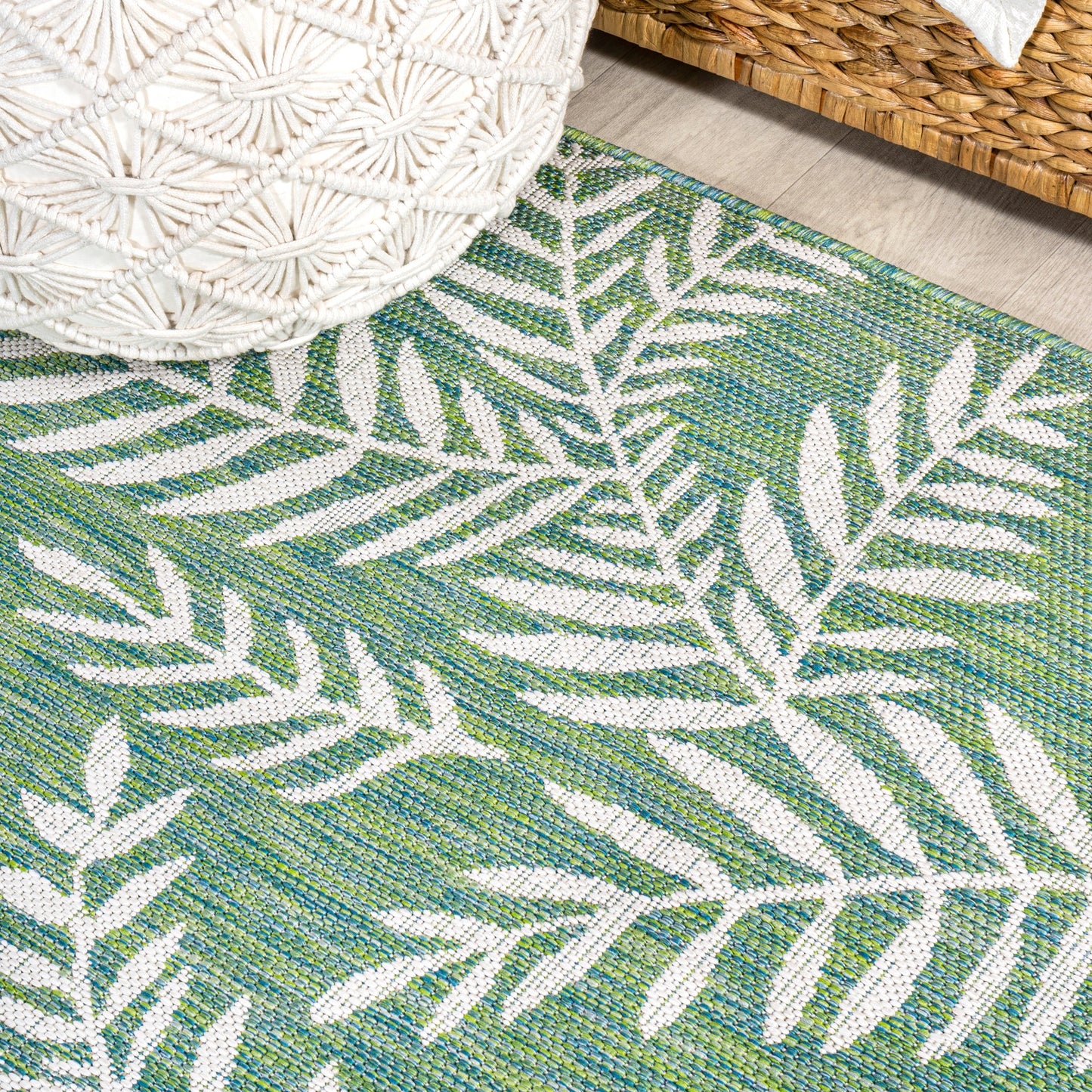 JONATHAN Y Galon Palm Frond Indoor/Outdoor Area Rug
