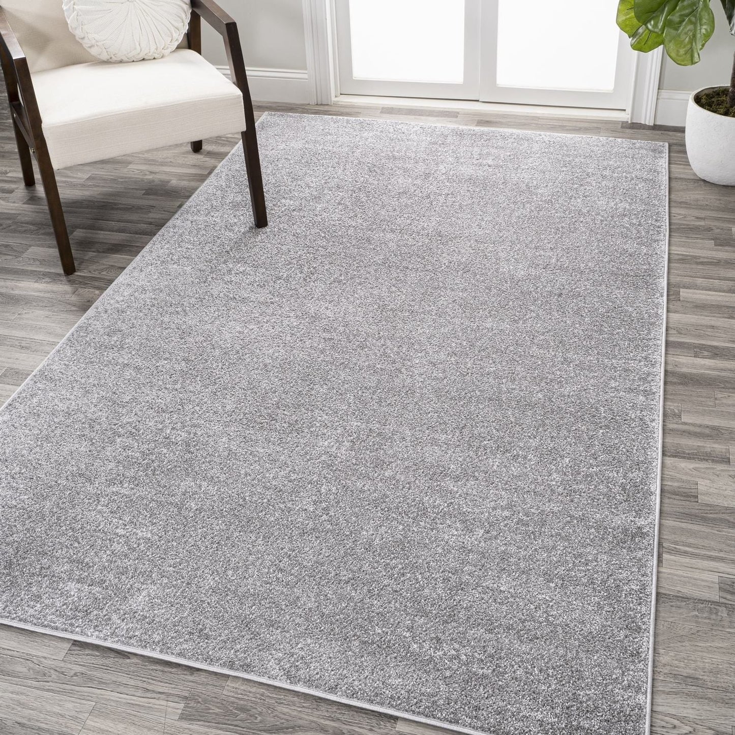 JONATHAN Y Tumbling Solid Low-Pile Area Rug