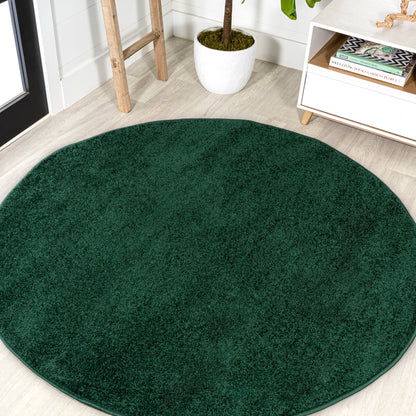 JONATHAN Y Tumbling Solid Low-Pile Area Rug