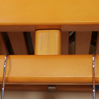 Système de rangement à armoire intégrée en bois massif Simplicity de John Louis Home, couleur érable miel