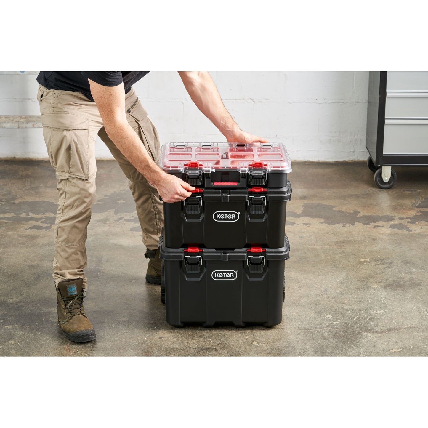 Keter Stack-n-Roll, système modulaire de rangement et d'organisation d'outils sur roulettes, 3 pièces, en résine durable.