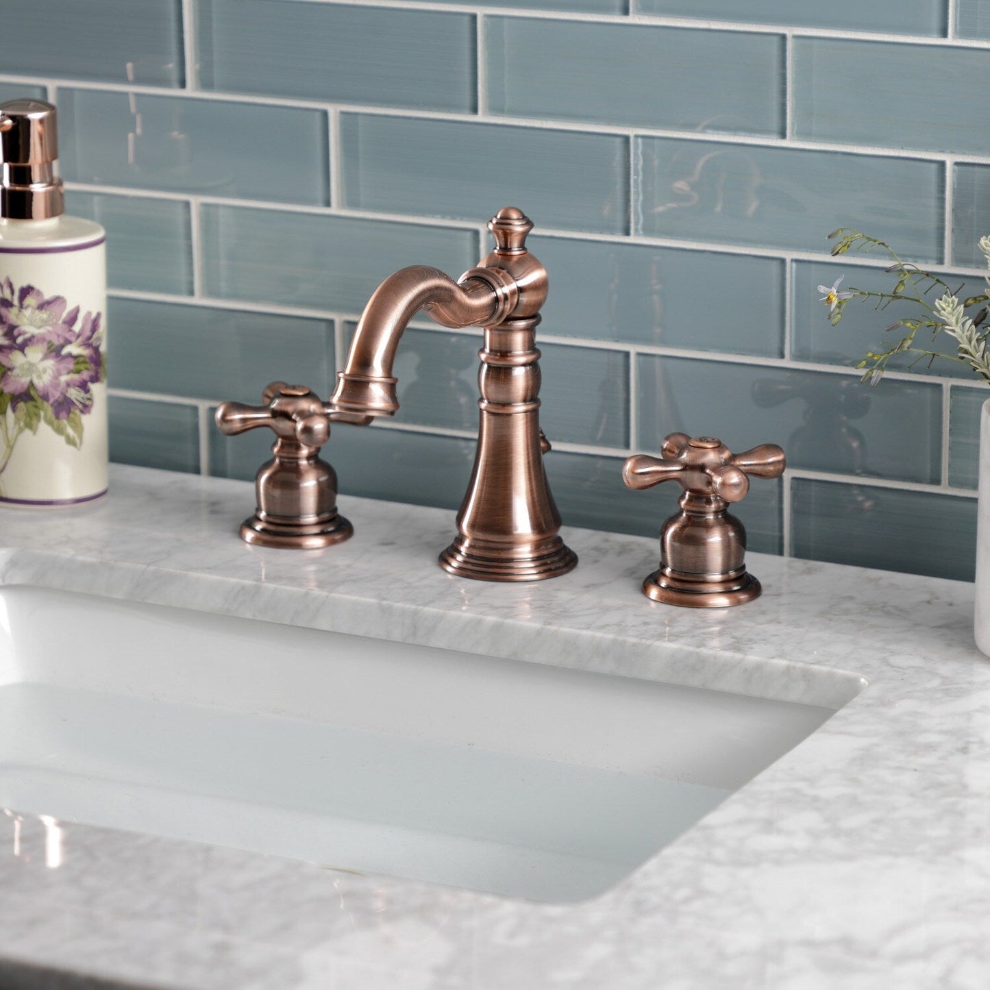 Robinet de salle de bain à large espacement de 8 pouces, modèle American Classic