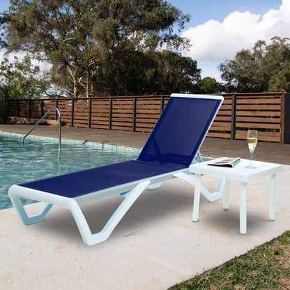 Chaise longue de jardin inclinable et réglable Kozyard Alan, entièrement en aluminium et pieds en résine de polypropylène.
