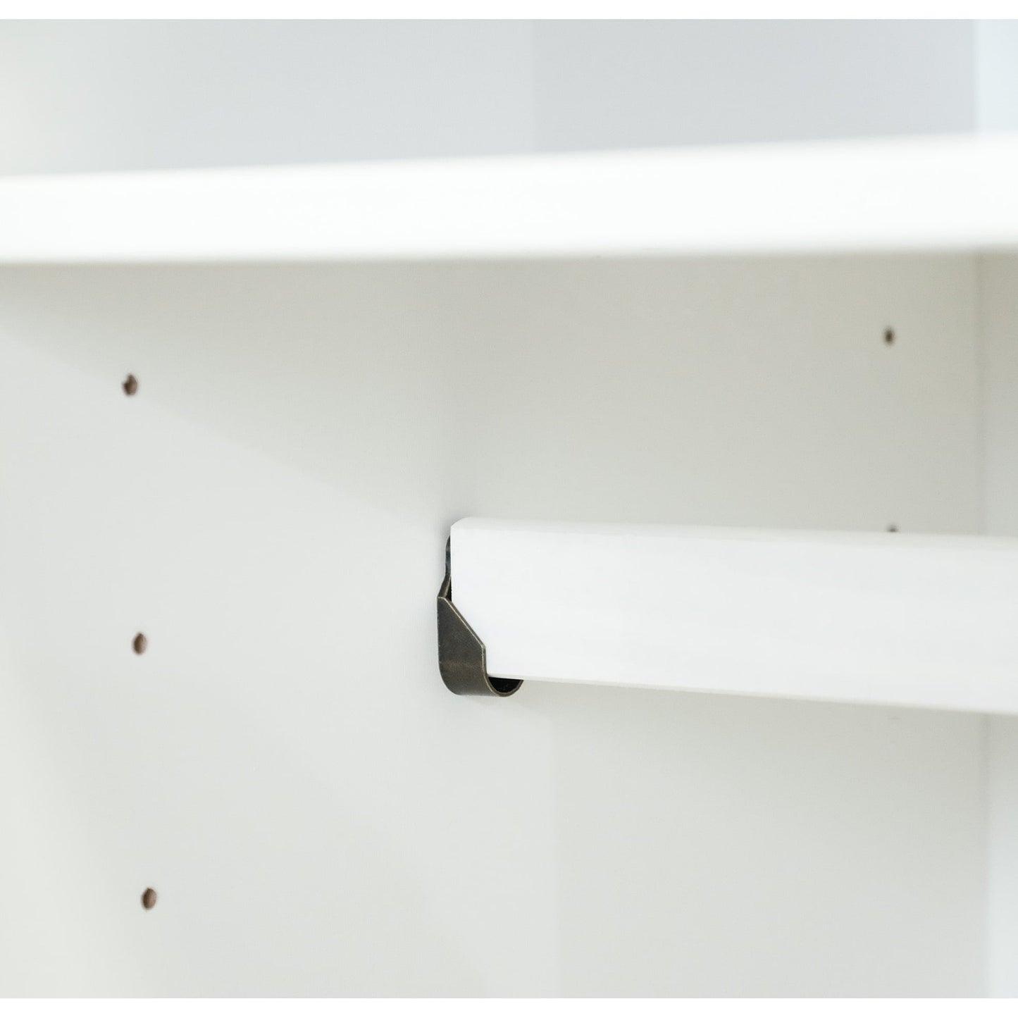 Palace Imports Armoire Kyle à 4 portes en bois massif avec portes en bois massif ou en miroir