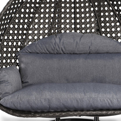 LeisureMod Chaise suspendue en forme d'œuf pour 2 personnes avec support - Hamac balançoire en rotin tressé pour intérieur/extérieur avec coussins