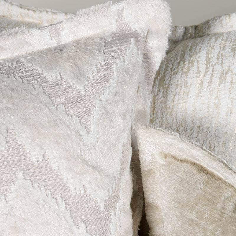 Leon Snuggler - Oyster