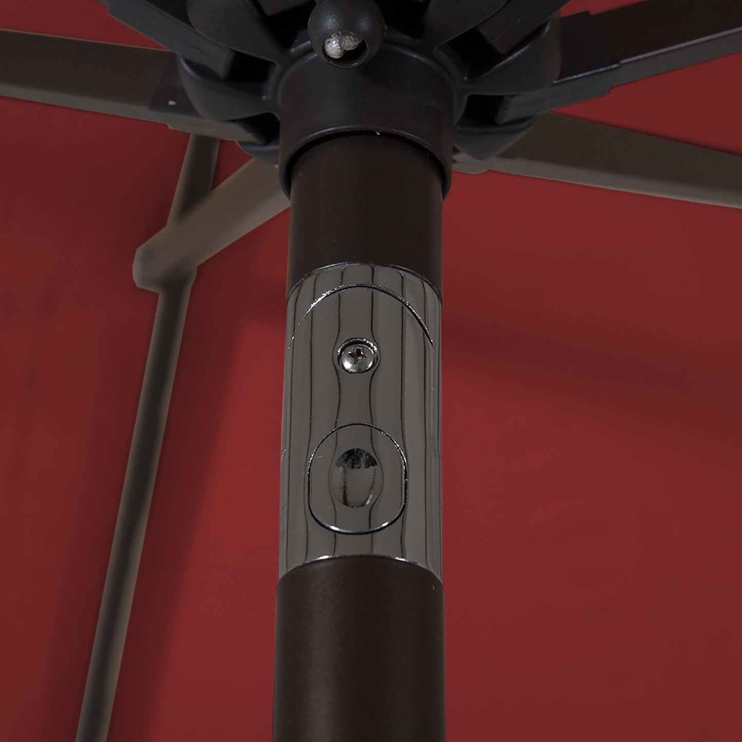 Parasol de terrasse Lopes de 2,7 m avec socle à poids bronze inclus.